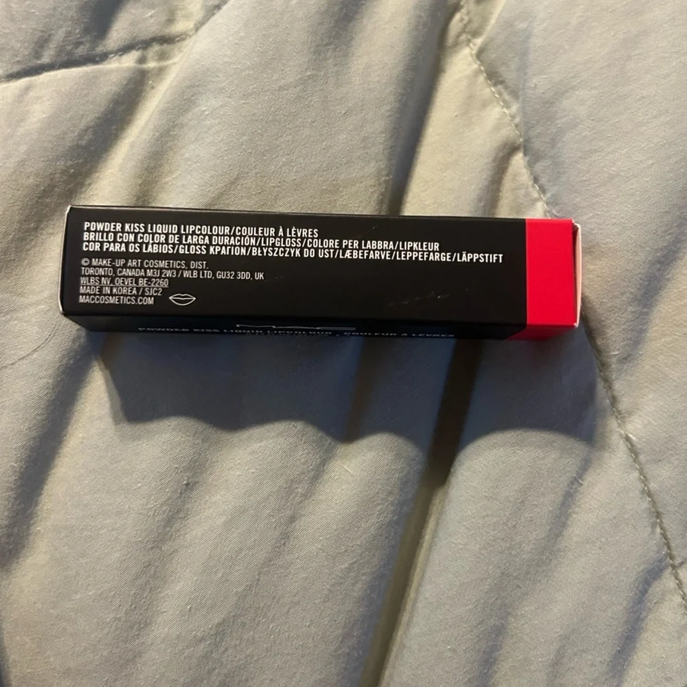 M·A·C Powder Kiss Lipcolor